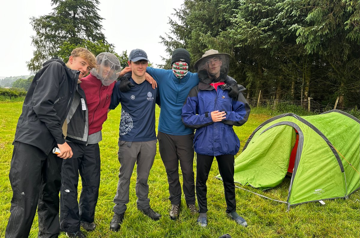 ReedsSchool's tweet photo. #Activitiesweek In Wales the Gold @DofE practice groups spent their first night out in the wild, dealing with beautiful views (and a few midges!) Assessed groups are now well on their way to completing their final expedition in high spirits! #beyondthecurriculum #resilience https://t.co/KNwnUhWYXx
