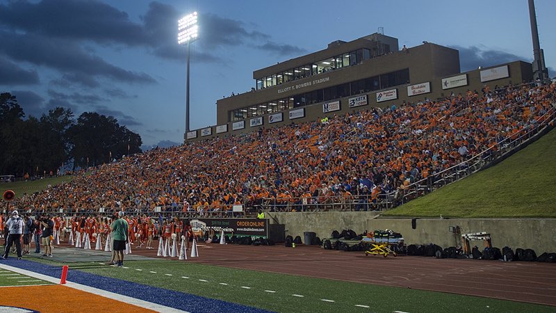 After a great conversation with <a href="/CoachMerkens/">Matthew Merkens</a> I am blessed to receive a pwo offer from <a href="/BearkatsFB/">Sam Houston Football</a>!
<a href="/CoachKCKeeler/">KC Keeler</a> @CoachCorn_SHSU <a href="/GridironImports/">Gridiron Imports Foundation</a>