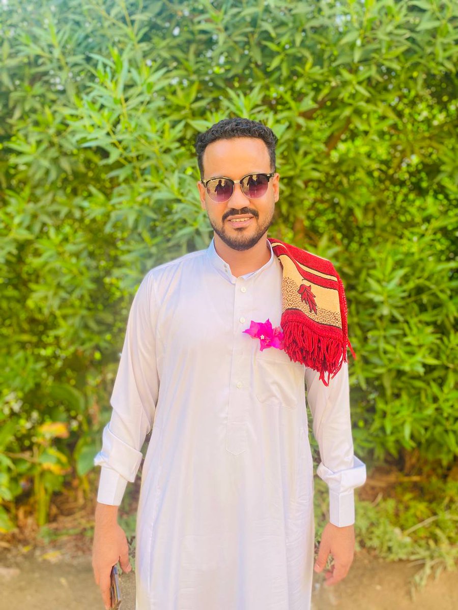 لم نر منكم إلا سمو النفس وطهارة القلب وطيب الخصال وأروع الوفاء 🤍
لذا وجب علينا أن نكون أول المهنئين لكم بعيد الأضحى المبارك 
بلغنا الله واياكم إياه ،،وجعل العافية لباسكم "والمغفرة ستركم 
والسعادة طريقكم
والتوفيق رفيقكم
والجنة دارنا وداركم
كل عيد وانتم بخـير ♥️✨