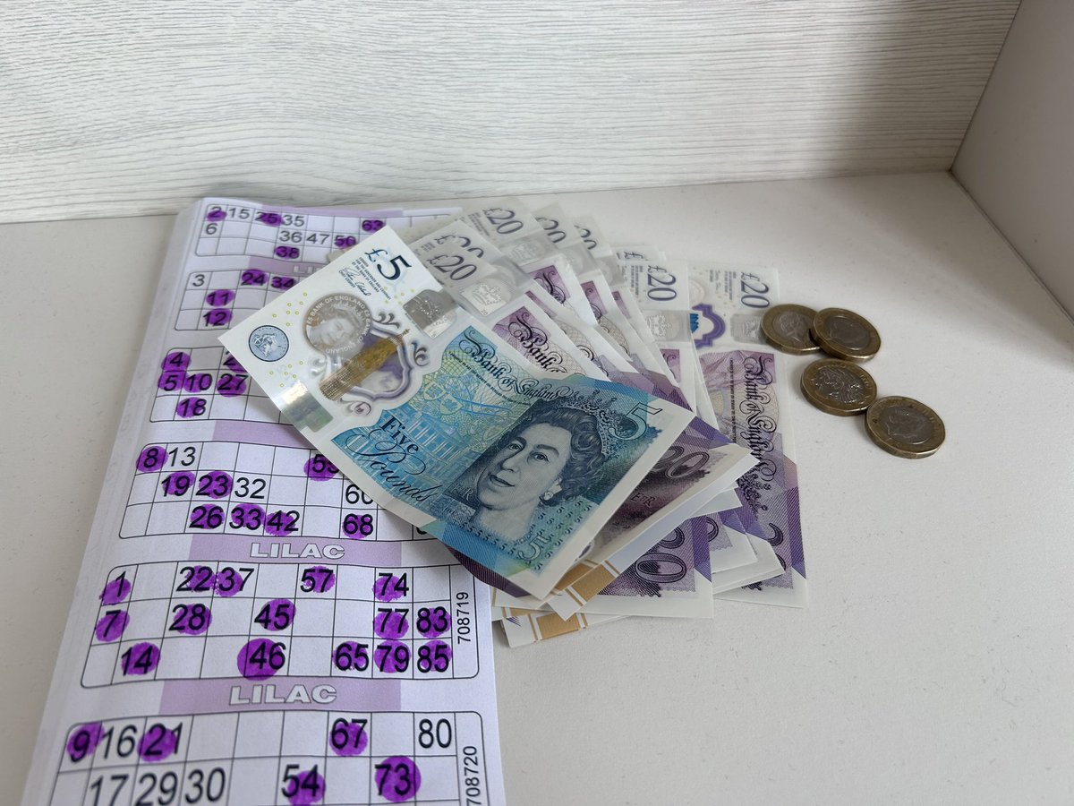 After 5 days of bingo, I have finally won! Now I can kick back and enjoy my holiday some more. 🏖️