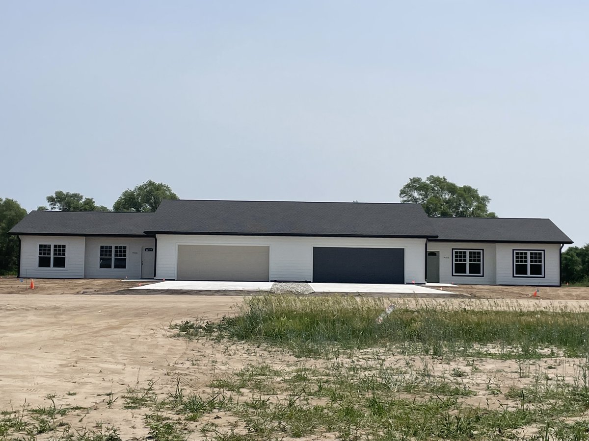 DevelopNebraska's tweet photo. Congratulations to the City of Plainview, which cut the ribbon on four new townhomes in the community earlier this month! DED invested $508,900 of Nebraska Affordable Housing Trust funds into the project.  Congratulations! #housing #growne #nebraskahousing #nehousing https://t.co/l40ZDtRIeV