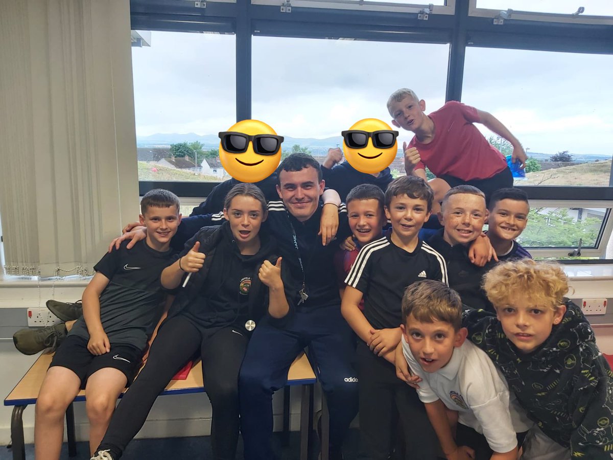 JamieIWBS's tweet photo. Another amazing year @LawfieldPS comes to an end! Hope everyone has a great summer!! 🥳 https://t.co/pw6NjntHpG