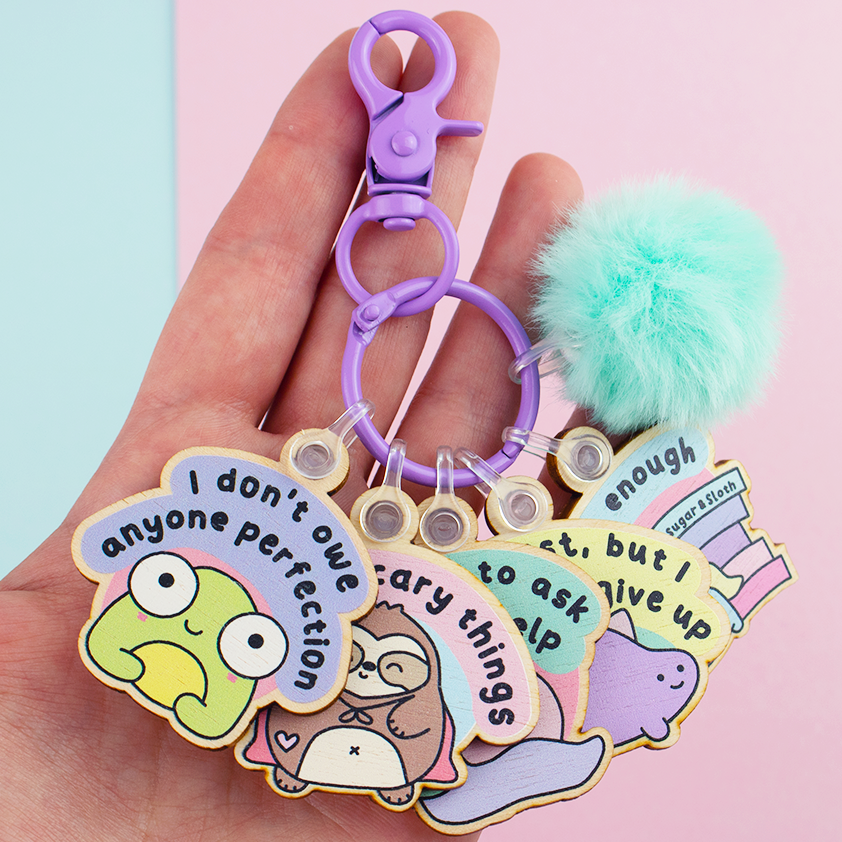 sugarandsloth's tweet image. Eeeek, new goodies drop:
TOMORROW into the Tiny Hug Members Shop!

This Friday - 30th June - 5pm
🌈 Into the main shop

🦕 Re-usable Sticker Books
🐙 Affirmations Bag Charms
🐸 Safety Keyrings
🌈 Pride Pins

sugarandsloth.co.uk/bestieemaillist

#safetykeychain #safetykeyring #stickerbook