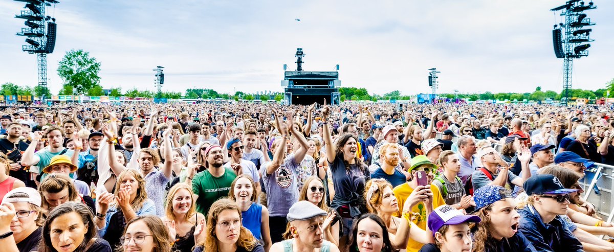 #Rock_Werchter #RW23 #RW23 #atthefestivals #RW23 #RW2023 #MusicFestival #FestivalSeason #FestivalVibesWatch Rock Werchter 2023 Live stream ℹ️ Hit the link 👇👇
🔴Live Stream Link {1}👉📺📲►🔗 rockwerchtertv.xyz/Rock-Werchter-…
🔴Live Stream Link {2}👉📺📲►🔗 rockwerchtertv.xyz/Rock-Werchter-…