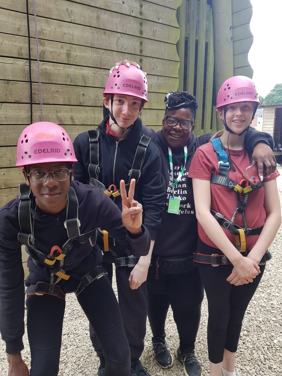 Stormont House tweet media