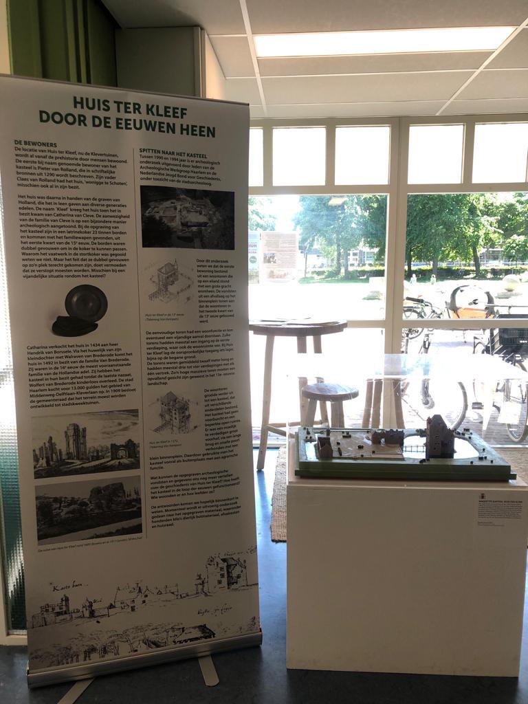 HaarlemArcheo's tweet photo. EXPO HUIS TER KLEEF 
150 kilo dierenbotten en 134 verschillende diersoorten… meer weten over de geschiedenis van Huis ter Kleef en de archeologische onderzoeken aldaar?
👉Nog tot en met 4 juli is onze mini expo te zien in het bezoekerscentrum NME in de Haarlemmer Kweektuin. https://t.co/VFV562xM3X