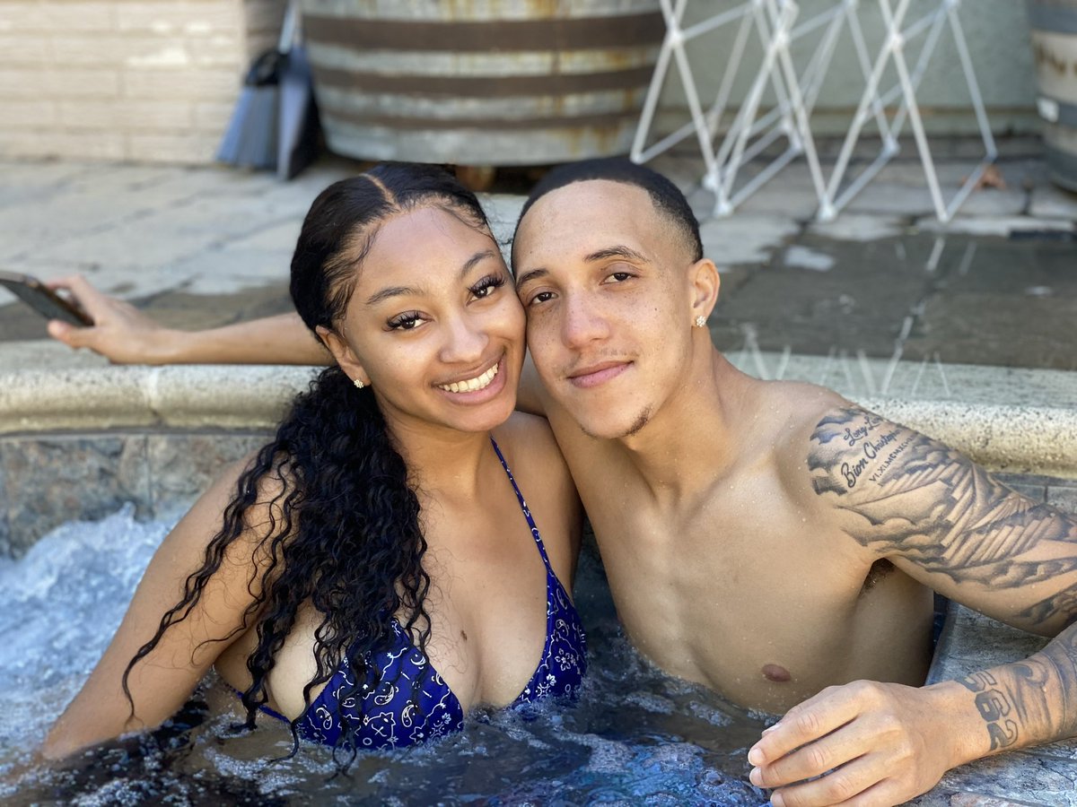mdollas15's tweet photo. I love you I love you 💙 https://t.co/hHyzFBHh8q