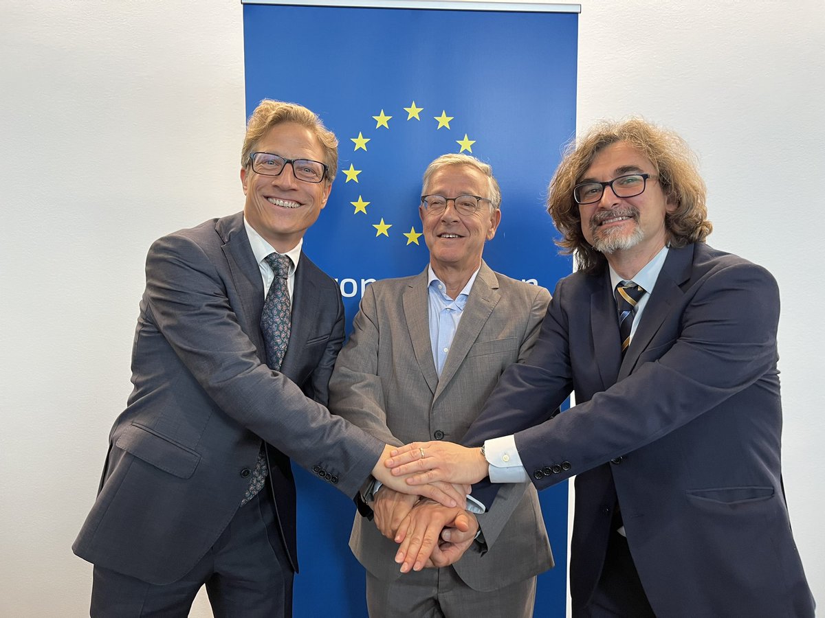 Mikael Anzén tweet media