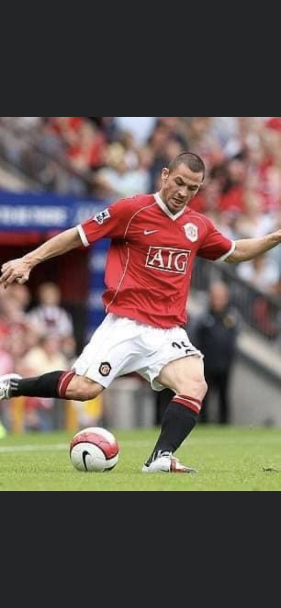 Happy 38th birthday to former Manchester United player Phil Bardsley    
