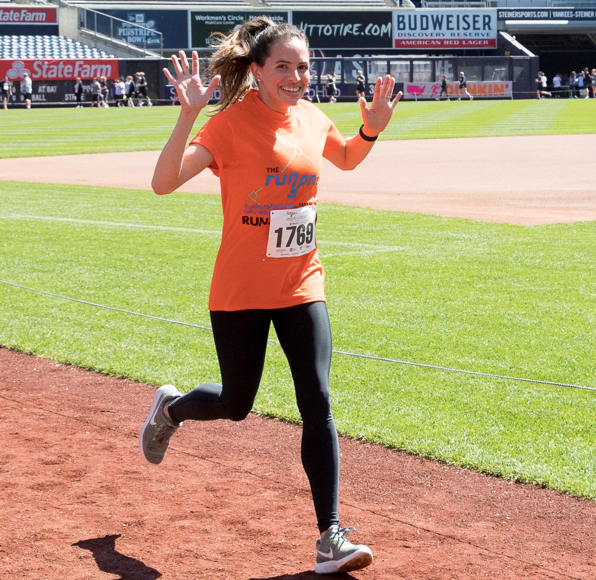 runyon5k's tweet photo. Calling all Damon Runyon scientists! Take a break from the lab and join the lineup of runners and walkers at #YankeeStadium for the #Runyon5K on Saturday, July 29! Sign up today at https://t.co/zAkZuKvg1e https://t.co/auWyEqtdap
