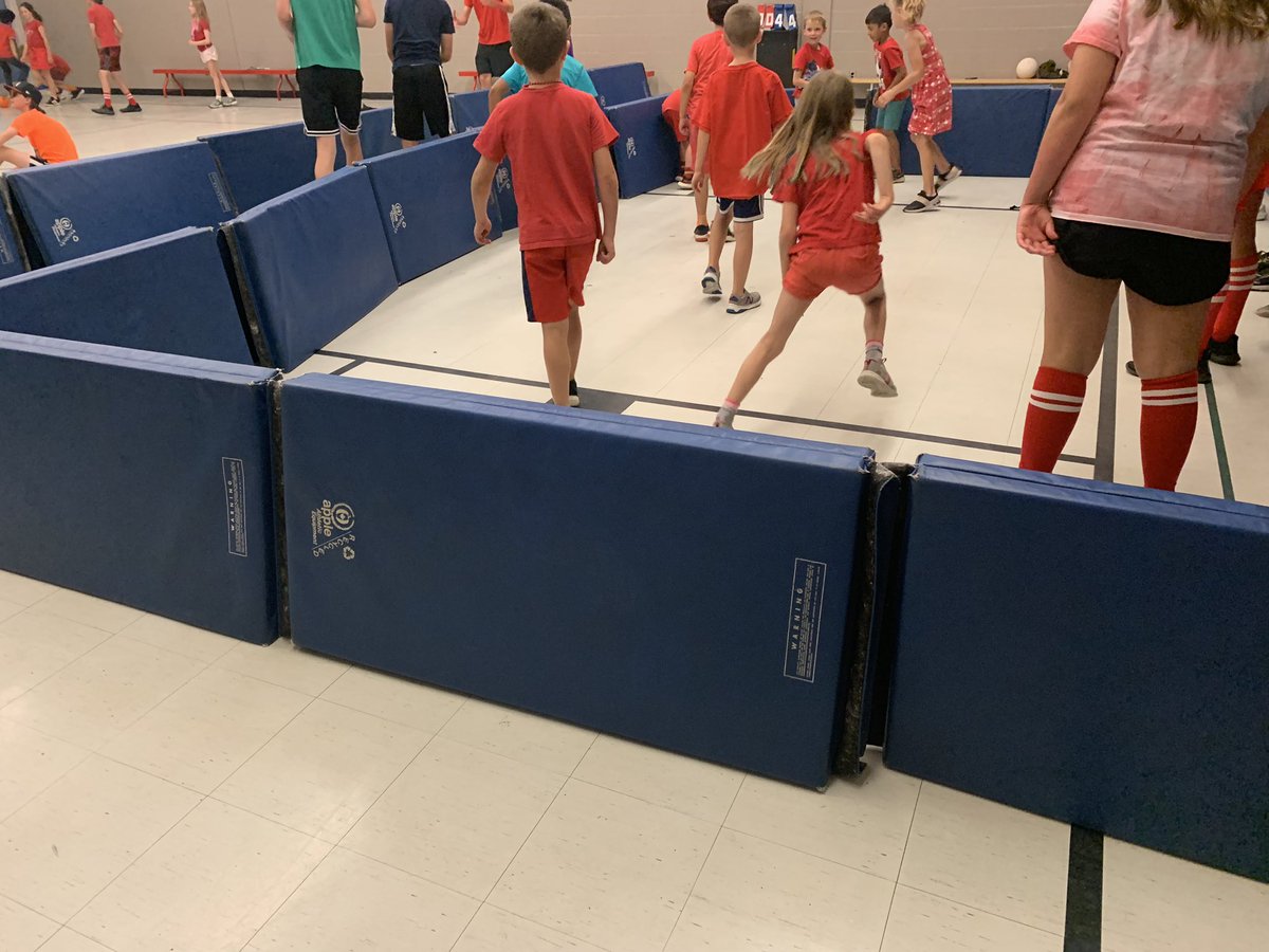 John Dearness Public School tweet media