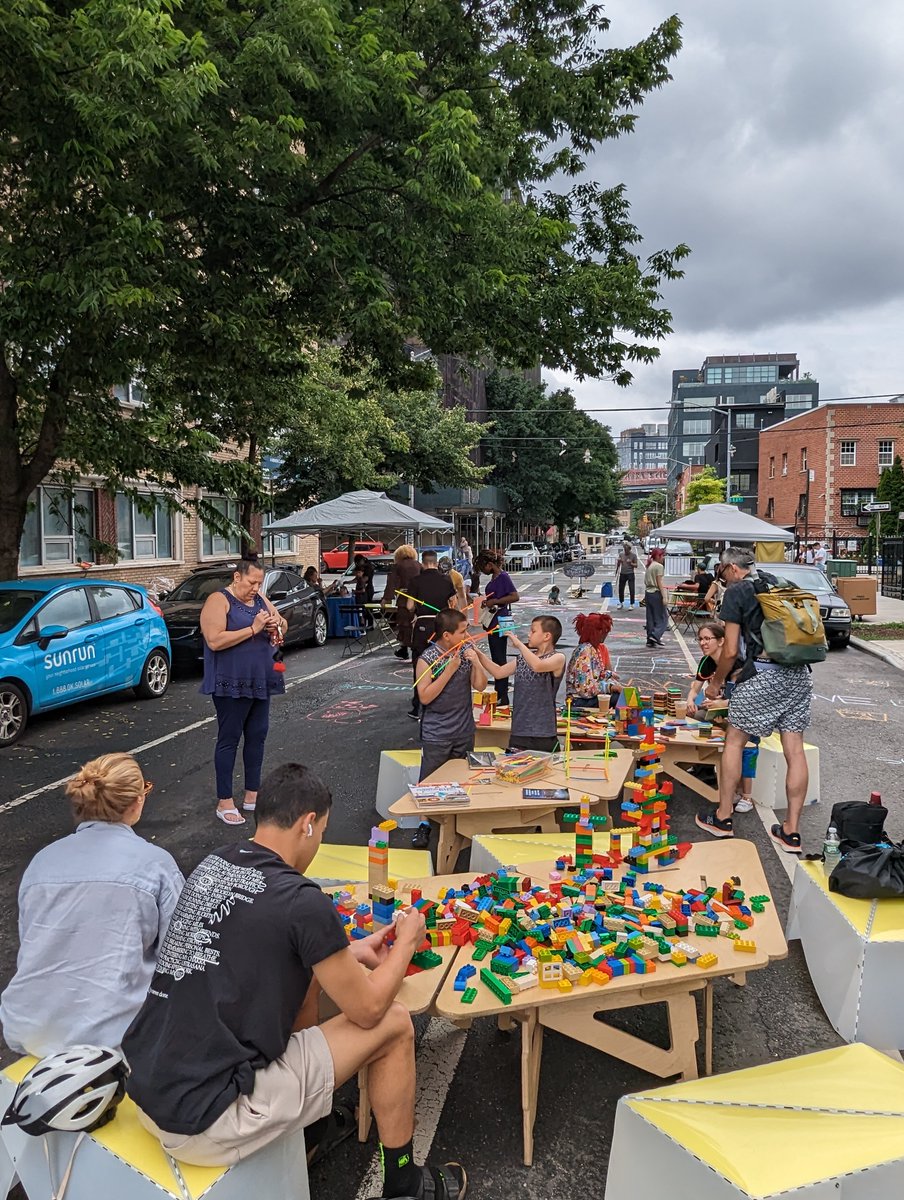 nbkopenstreets's tweet photo. We had so much fun at @FriendofHaitiNY 's annual celebration on #BerryOpenStreet! Thank you for attending! Everyone loved the playful activations by @streetlab, the mobile book cart by @BKLYNlibrary, &amp; learning about DOT’s plan for Berry Open Street. https://t.co/Zuvm41Goyd