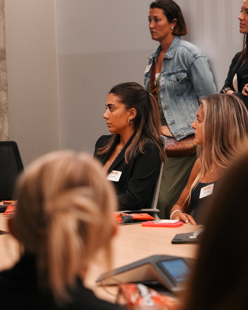 ClemsonWTennis's tweet photo. Keeping up with Eleni Louka on her recent networking trip to make connections in Chicago with POWER https://t.co/60oCeimCOq