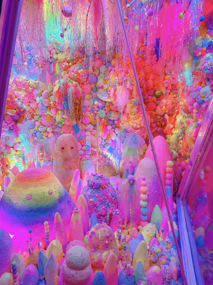 anaissa_diazray's tweet photo. Pretty in Pink at Meow Wolf Santa Fe! 💘 
Ended up matching with one of the pink rooms in my pink dress 🌸
#meowwolf #meowwolfsantafe https://t.co/Qz76ErTC6y