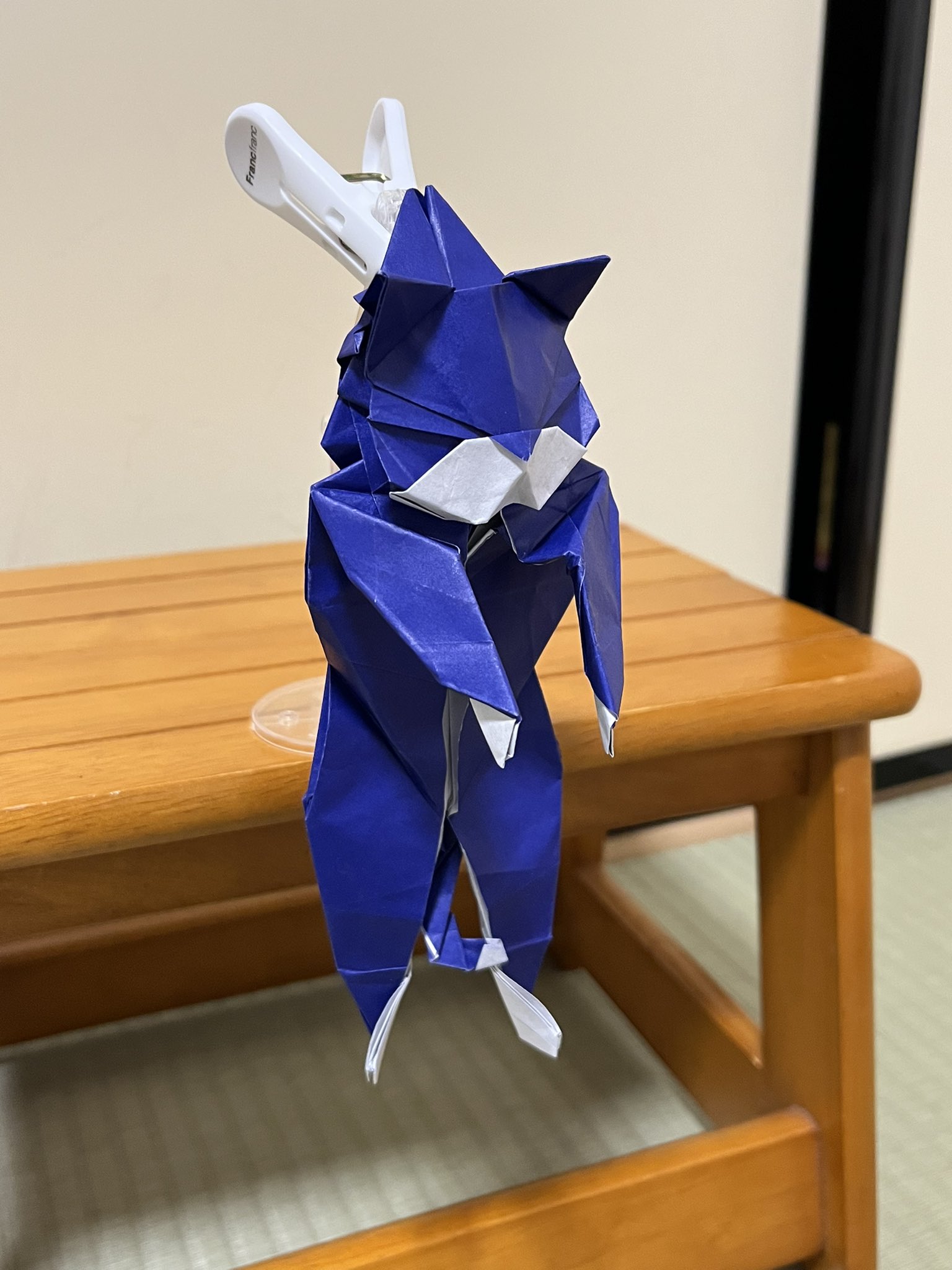 730】摘ままれにゃんこのペンダント／ 【公式通販】