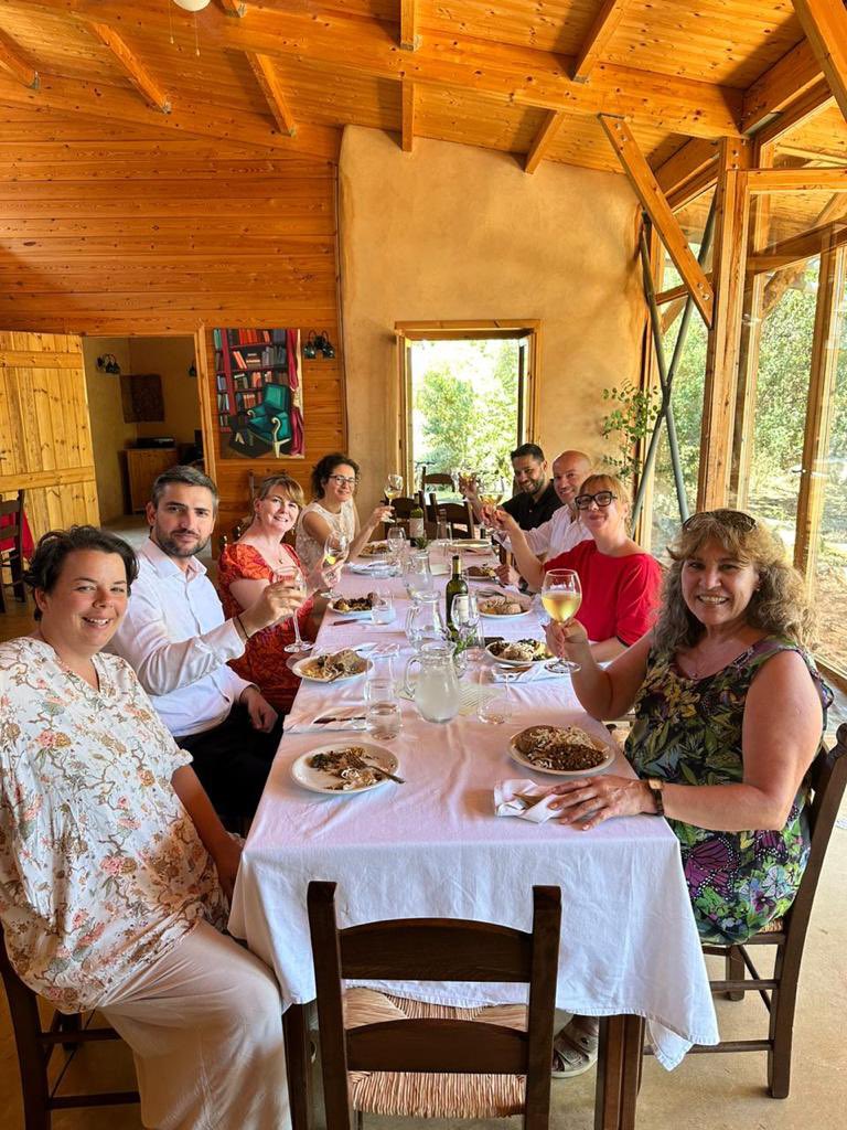 JaimeTurnerFCDO's tweet photo. 🙏 @ESA_Crete for a fab intro to Crete. Wonderful Cretan hospitality &amp; great chat about sustainability &amp; the tourism sector with @dourakiswinery @Biolea1 Prof Thanasis Spiriadis, Uni of Crete, George Kalomoiris @androidus_tank &amp; https://t.co/3vaBiWJYKH @VisitGreecegr https://t.co/PEZeB1OfLq
