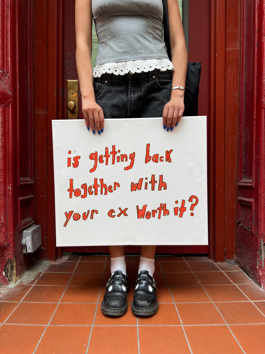 the first season of friendgroup is here and it focuses on a question you've probably asked yourself before

is getting back together with an ex worth it?

listen to episode on everywhere you get your podcasts !