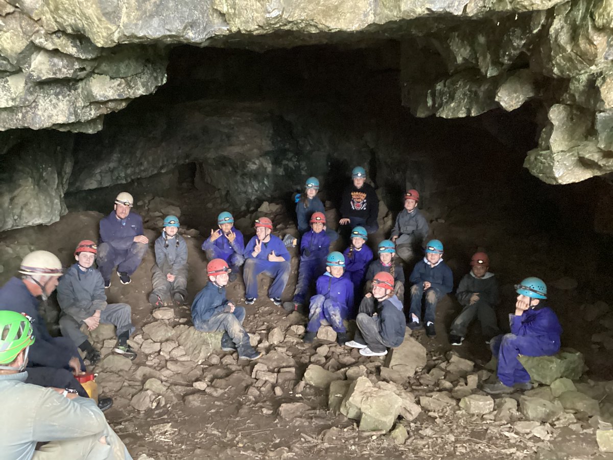 ExcaliburOgb's tweet photo. Caving in an ancient Roman copper mine! A very brave Year 6! #ogbourne #leavers23 https://t.co/zO9LB2S6Gg