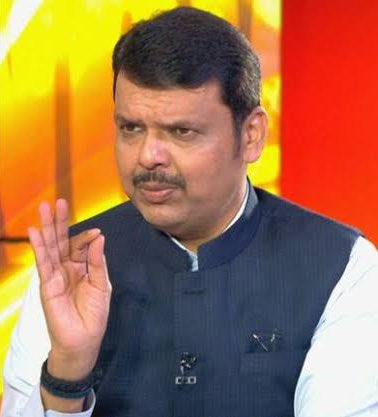 AdvAshutoshBJP's tweet photo. BIG NEWS FOR SSR FANS: We are gathering primary evidence in Sushant Singh Rajput and Disha Salian cases.

As the evidence is gathered, we'll proceed: DCM @Dev_Fadnavis to Arnab on live telecast today on the #SSR case. #SushantSinghRajput𓃵 https://t.co/aPCB75uzna