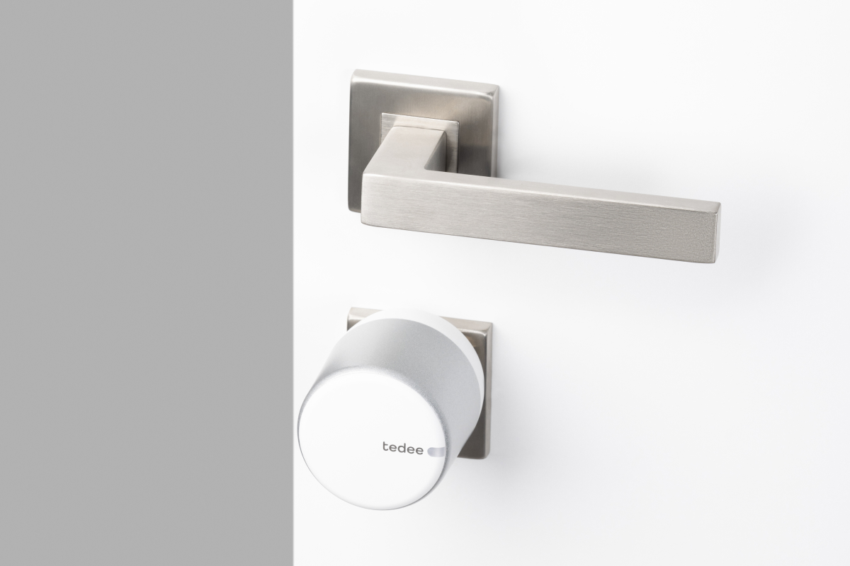 Curious about the security of Tedee GO smart lock? Despite its affordable price tag and ease of use, Tedee GO doesn't compromise on security. Our new smart lock maintains the same high-level security standards as Tedee PRO. Both our locks are cetified by AV-test.
#smartlock
