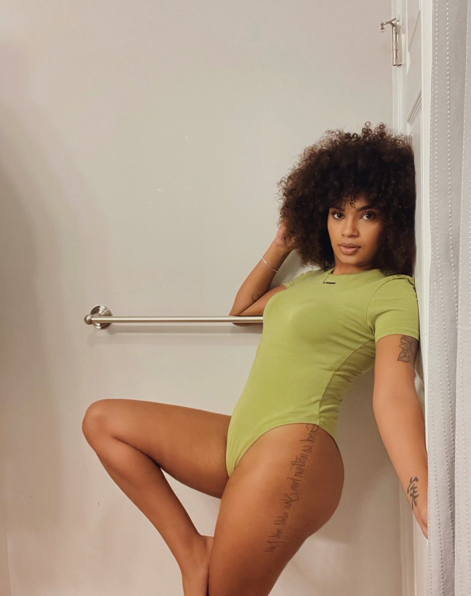 ty💗 on Twitter: "🥑🥑"