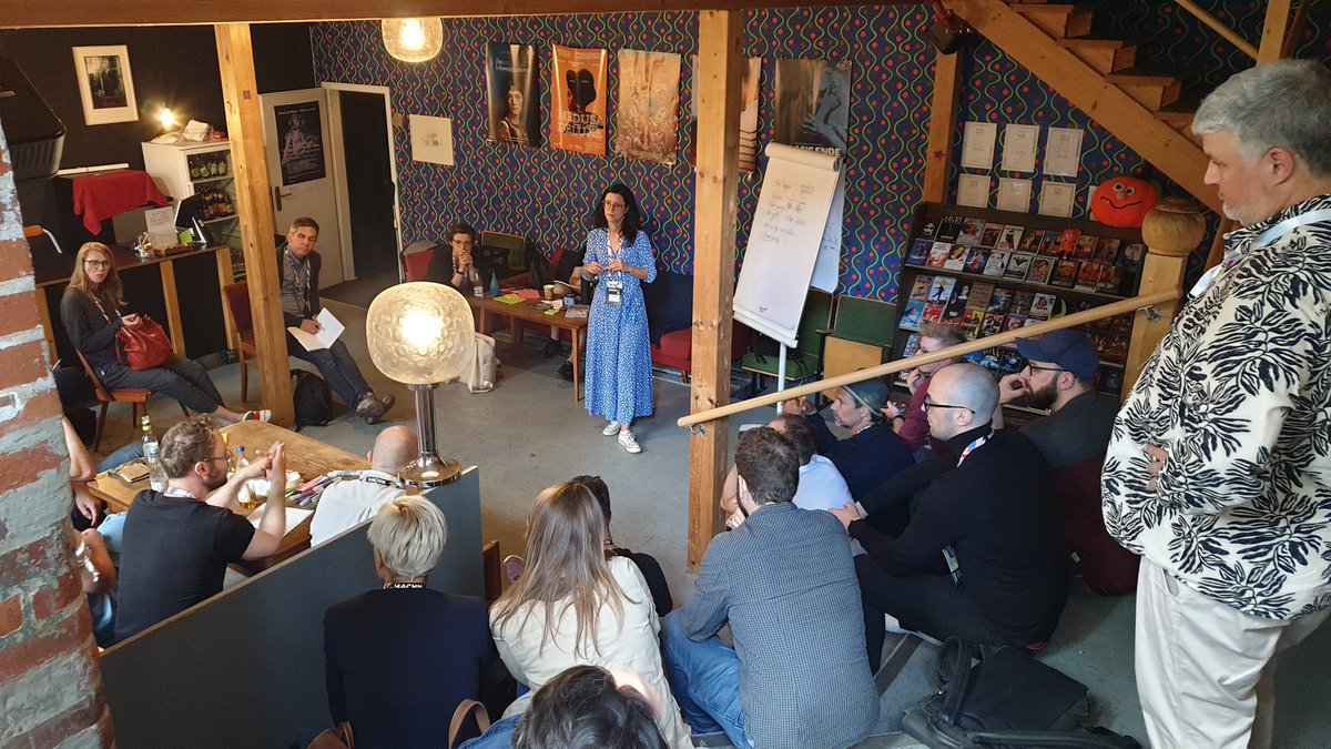 kingkarsten's tweet photo. Was ein toller Auftakt des diesjährigen @agileipzig #Barcamp. 25 Sessions, und die wenigsten drehten sich um Scrum. Viel Coaching und Psychologische Sicherheit war dabei. Morgen geht's weiter. https://t.co/YYZHnyDoYM