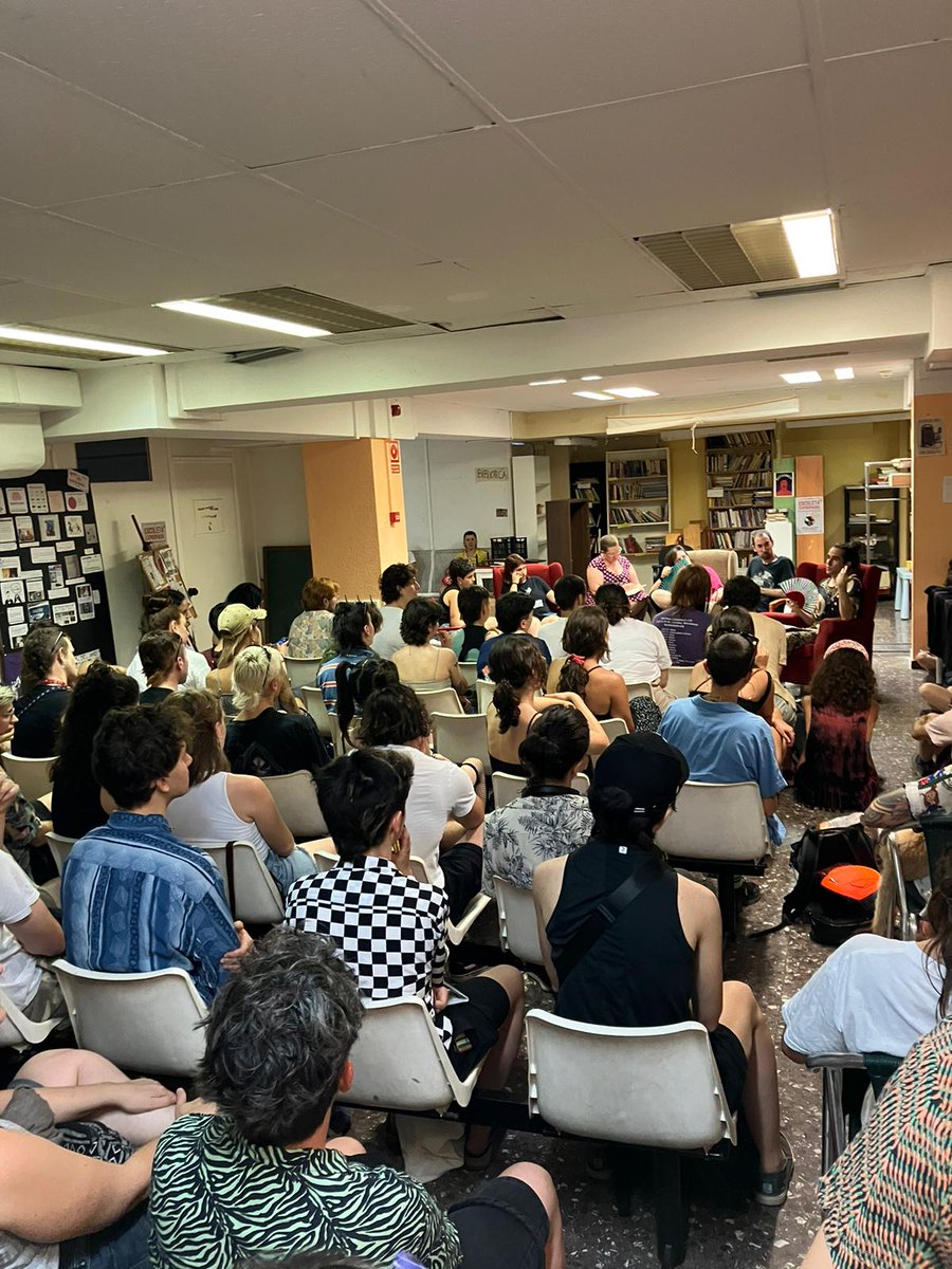 Ja estem omplint el <a href="/Banc_Expropiat/">💘 Banc Expropiat 🔥</a> xerrant sobre quin model d'Orgull volem i les alternatives al Pride per un alliberament sexual i de gènere real.