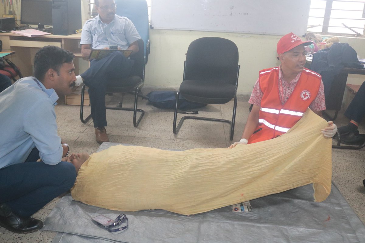 laxmandway's tweet photo. Professional First Training to the employees of Biju Pattnaik International Airport employees.
26-28June 2023.
#firstaidtraining
#firstaid
Indian Red Cross Society
International Committee of the Red Cross
International Federation of Red Cross and Red Crescent Societies https://t.co/LhKMfU93wP