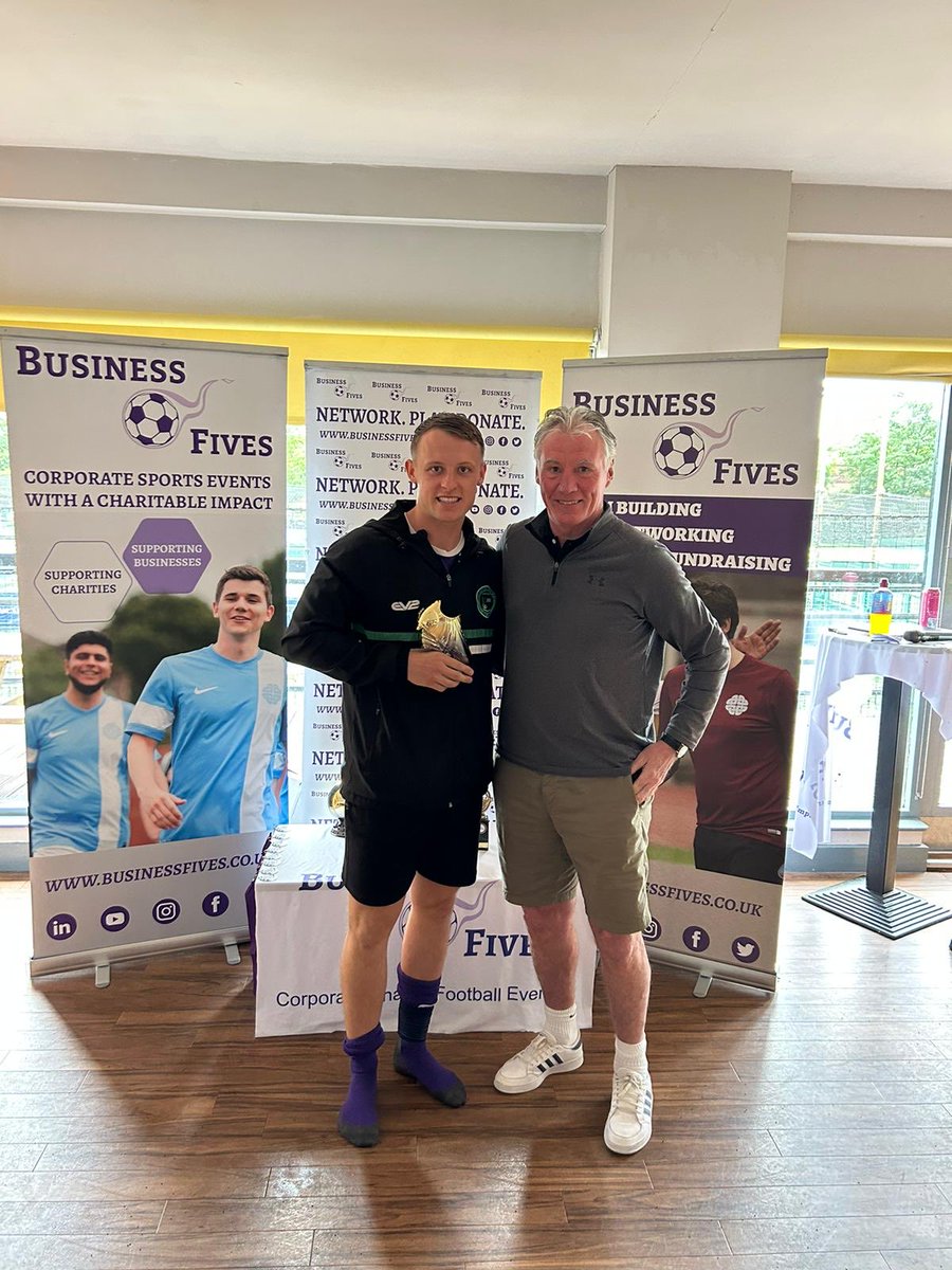 BusinessFives's tweet photo. A massive well done to Luke Mason from โฆ@FirstForFCHOโฉ for winning our Golden boot award after scoring a fantastic 14 goals.
His award was presented by #FrankStapleton https://t.co/8ORNhu95zM