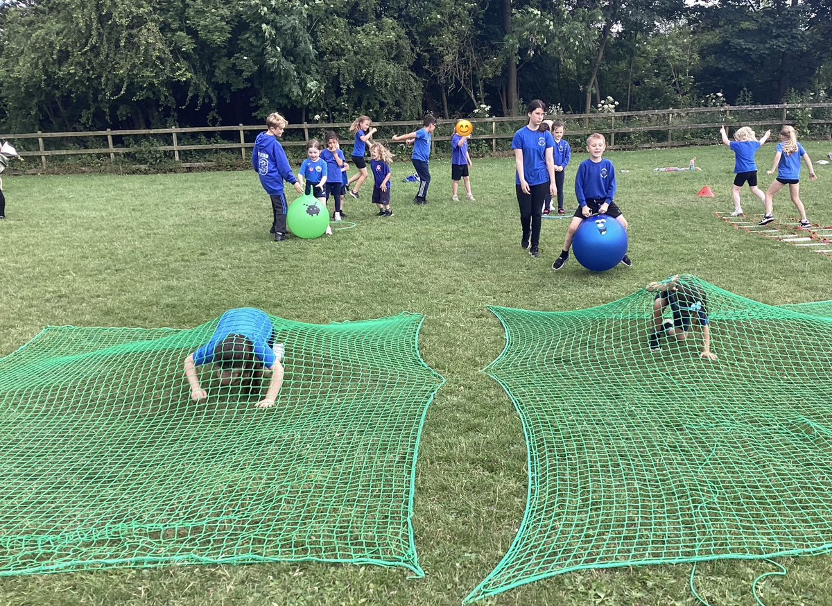 misscspenceRPS's tweet photo. We’ve had a fantastic Sports Day this afternoon for Reception and Key Stage 1 🏏🏃🏽 @RedesdalePrim https://t.co/8G0OYLwl1G