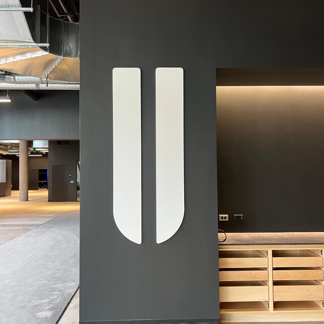 Just finished another great project for NOBULL at the new corporate headquarters in Boston. We did all the ADA, room, and lobby signs and this amazing 15-foot dimensional ladder set in the large common area. Another happy customer at a brand new corporate headquarters!