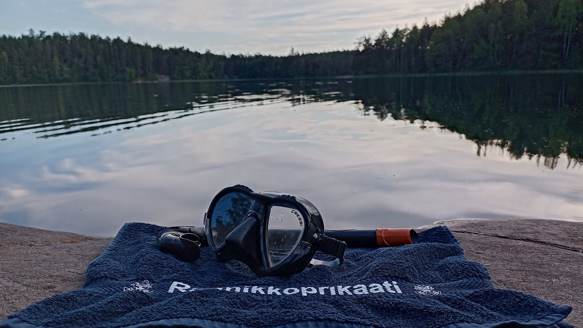 Evening lakescape... 💙🌊🇫🇮
#vitträsket #fagervik #ingå #inkoo #suomi #Finland