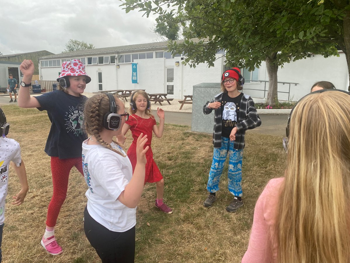 St Levan School tweet media