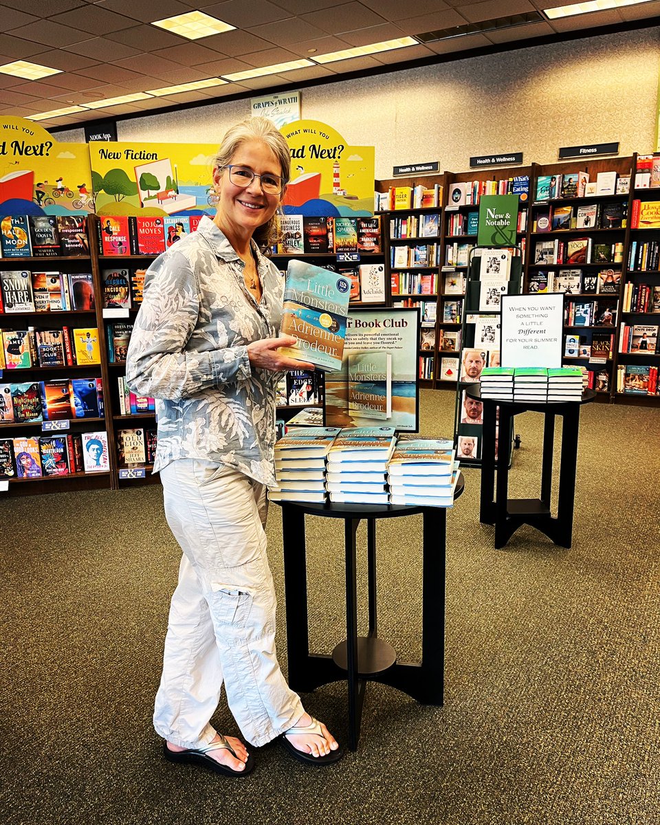 What a way to celebrate the release of our July Book Club pick than with a guest appearance by the author herself!  So come on in and get a signed copy of Little Monsters today ☀️🏖️

#bnfarmingtonct #barnesandnoble #bnbuzz #bnbookclub #littlemonsters #capecod #summer