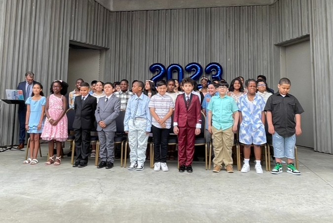 HudsonRivMuseum's tweet photo. Congratulations to the 5th and 6th graders at #MuseumSchool25 for “Moving Up”!! We were honored to host these young academics for a special ceremony in the #HRMAmphitheater. 

@YonkersSchools #YonkersPublicSchools #MuseumSchool25 #Education https://t.co/W7UFQhBt5r