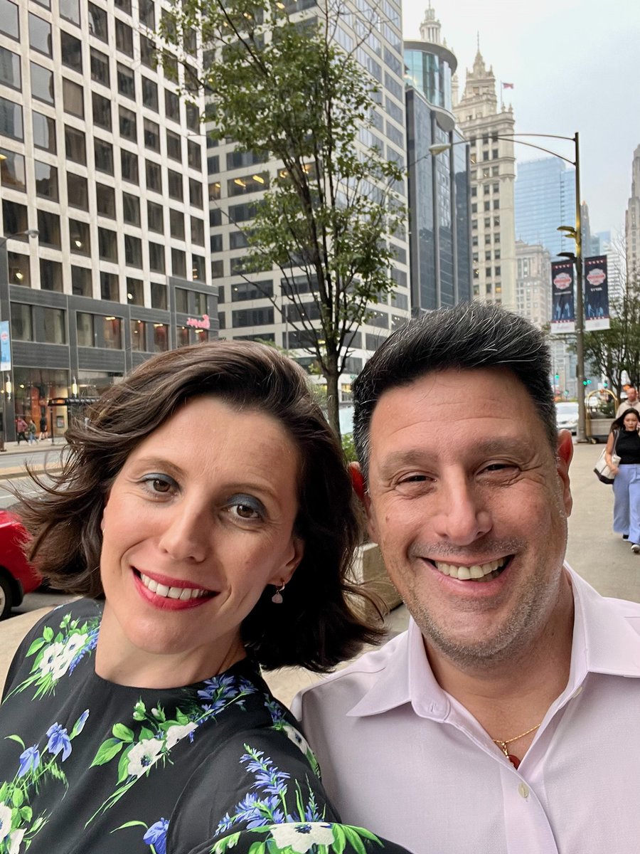 MountSinaiNM's tweet photo. Such radiant smiles! (Yes, that was a radiation pun) https://t.co/b6upCAw1H3