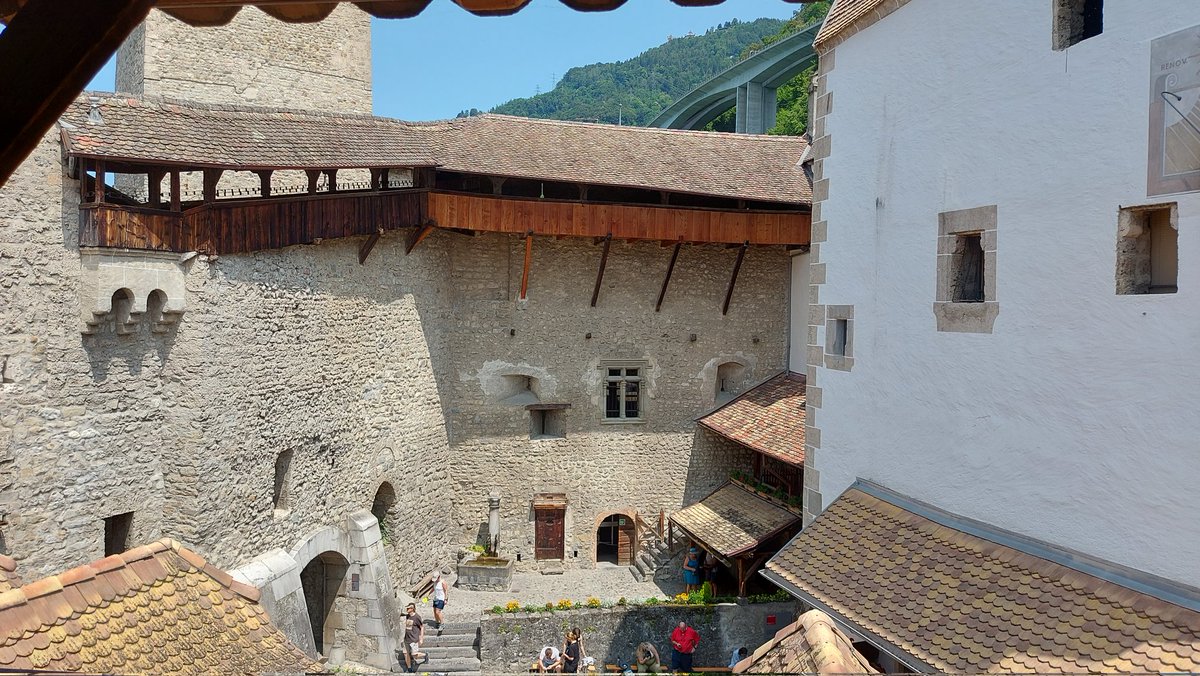 mortelsoda's tweet photo. Visite au château de Chillon https://t.co/He80niv8Ti