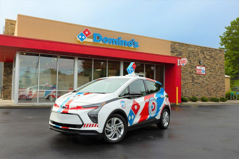 Domino’s pledges to expand Chevy #BoltEV delivery vehicle fleet to 1,100 vehicles teslarati.com/dominos-expand…
