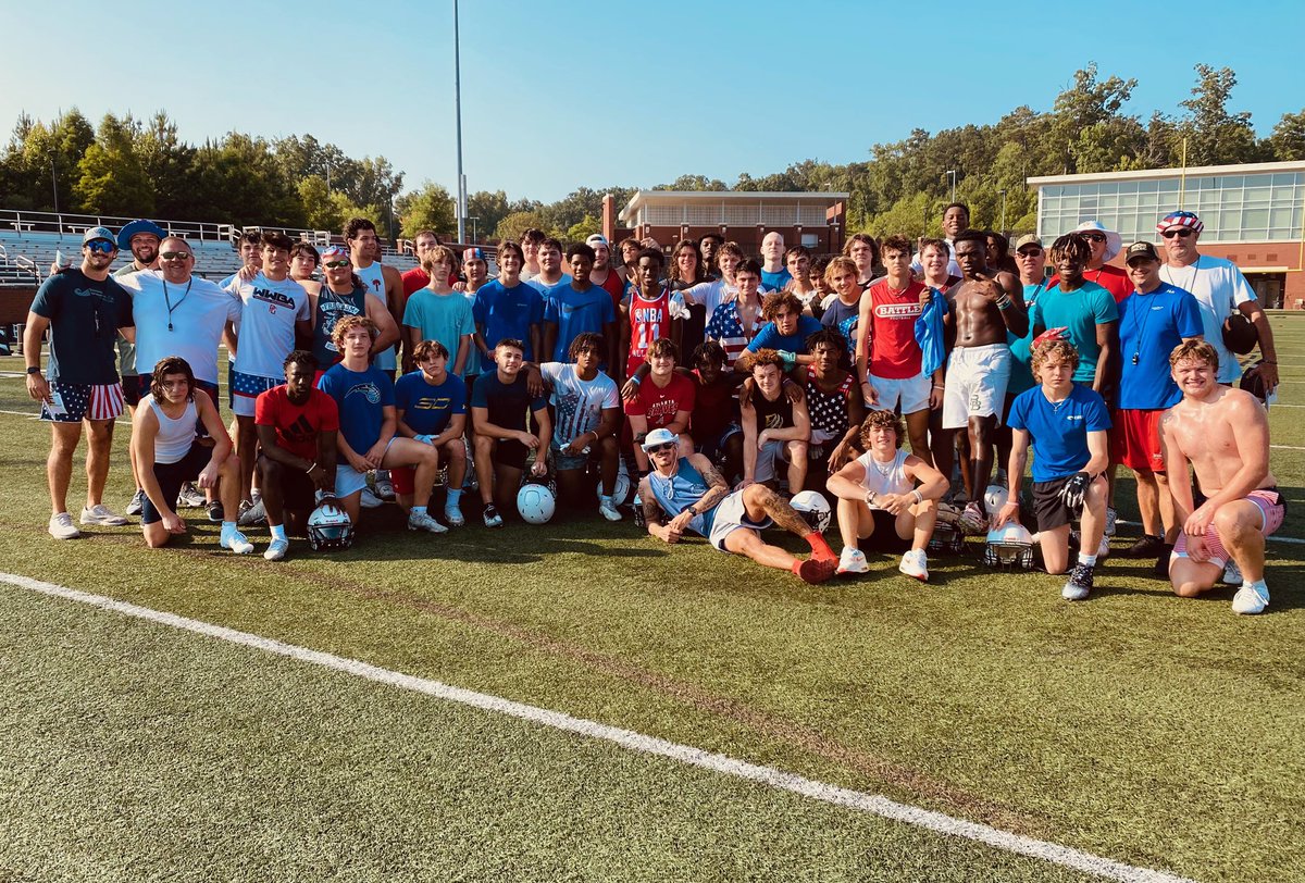 RBGatorFootball's tweet image. Red, White &amp;amp; Blue practice for America’s birthday next week 🇺🇸