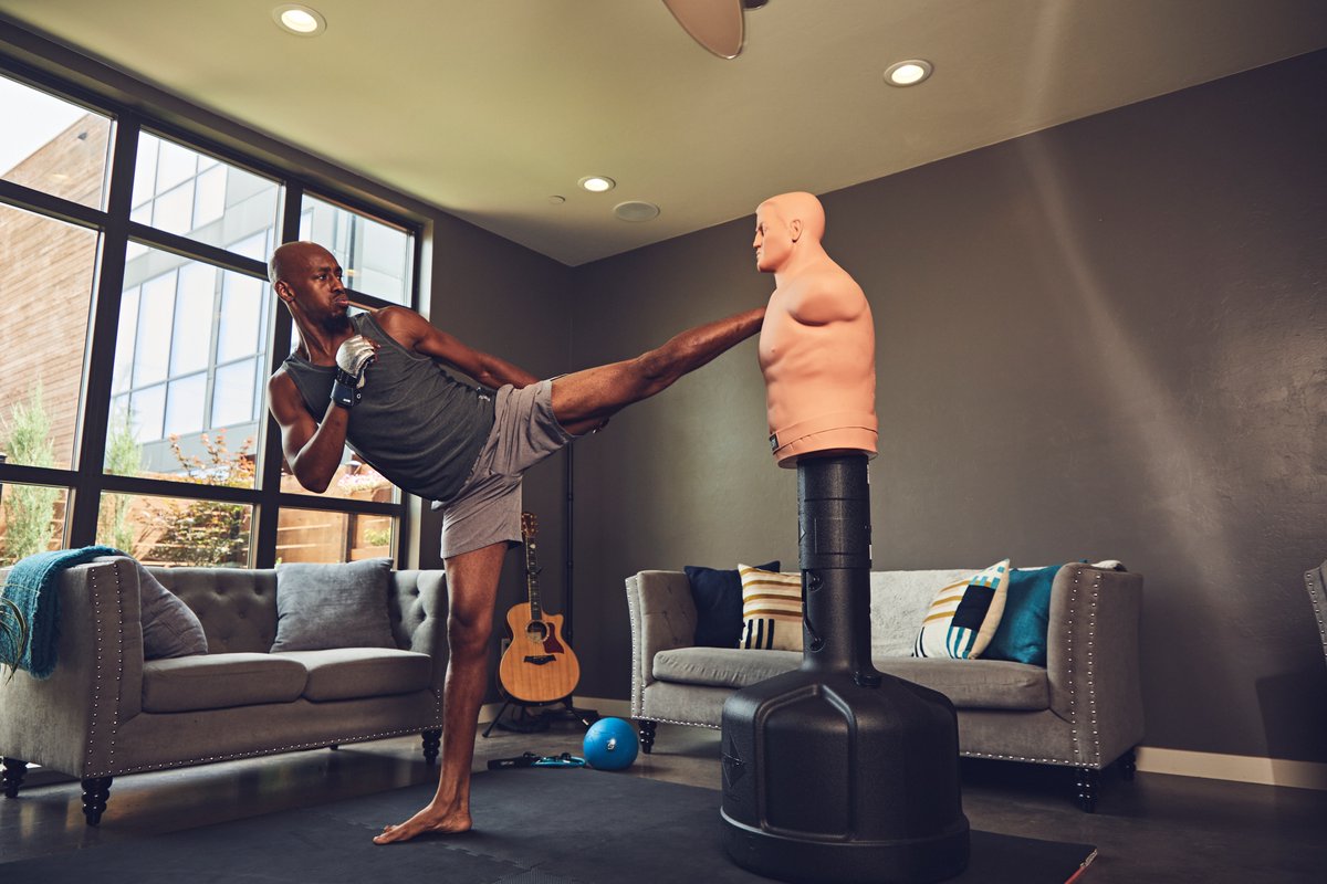 centuryma's tweet photo. Sunday Rest = Train at Home ๐ฅ
.
.
.
.
#centurymartialarts #martialarts #mma #boxing #kickboxing #muaythai #taekwondo #tkd #fight #workout #fitness #gym #athomegymย #punchingbagworkout #bagcombo #punching #punches #motivation #workoutroutine #punchingbag #motivation #sundayfunday https://t.co/4MOrT4D4Qx
