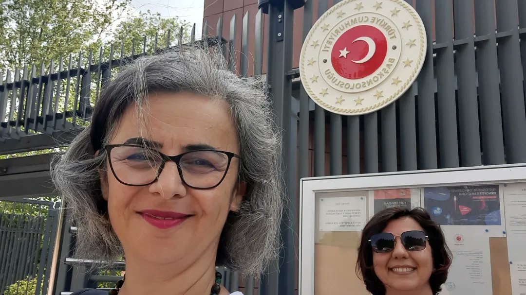 Merkez Müdürümüz Melike Bahar Tike Tetik ve Müdür Yardımcımız Sezen Fırat, eğitim alanında güncel gelişmeleri yakından takip etmek ve yeni fikirler edinmek amacıyla T.C. Strazburg Başkonsolosluğu'na ziyaret gerçekleştirdiler.