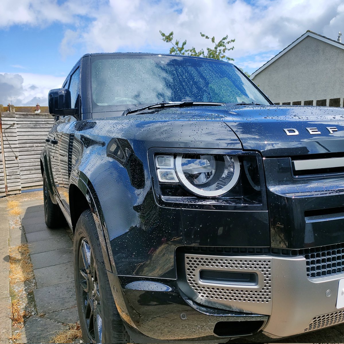 DetailingByHer's tweet photo. Weather conditions this week have been less than ideal 🌧️ That being said I'm always happy to see our regular maintenance clients coming through the gates 🤩
His & Hers goals right there!
#carvalet #cleancar #belfasthour #ballygowan #smallbusiness #maintenanceclean #carwash https://t.co/kcSgxzP4ku