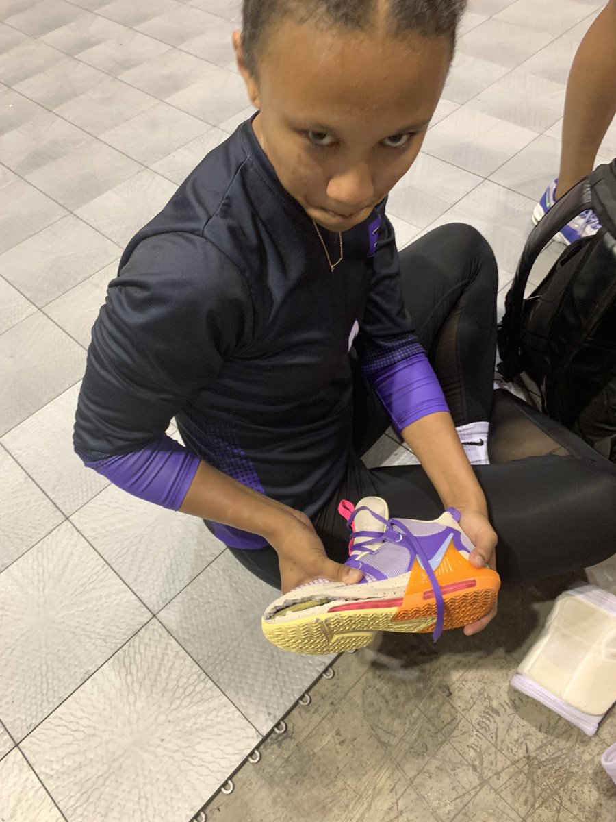 CoachP_Ingram's tweet photo. Two months? Is that all we get out of  LBJ Witness. She goin hard in her LBJ Witness. Unfortunately the purple pair lasted 6 months and the orange pair lasted less than 1 month ⁦@KingJames⁩ 🙁 https://t.co/dagCNYhJcP