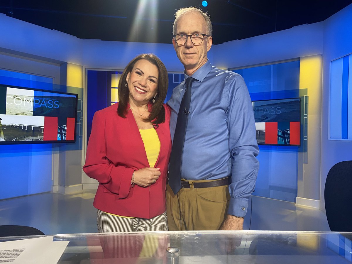 LouiseMartinCBC's tweet photo. Bitter sweet day here at CBC PEI!
⁦@BrianHigginsCBC⁩ is retiring after 21 years at ⁦@CBCPEI⁩ . 
He is truly one of the most incredible colleagues. Smart, funny, kind - and a wonderful story teller. Brian - we will miss you beyond words. #pei #BrianHiggins #retirement https://t.co/PvPx4O7bGq