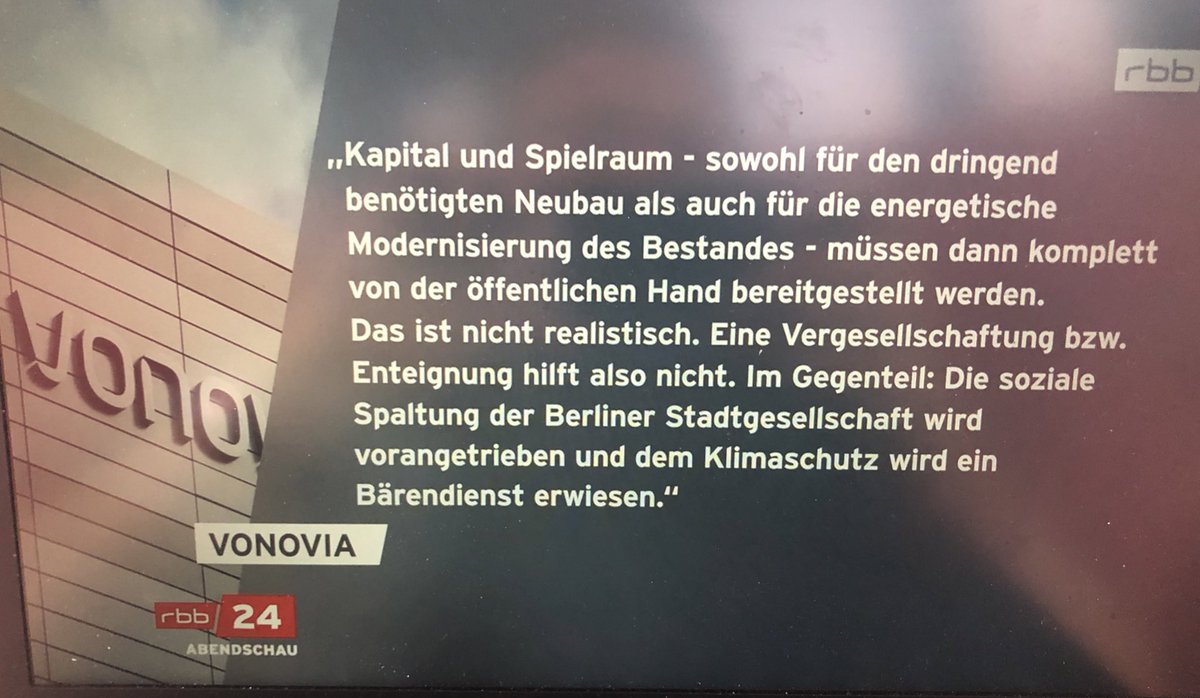 Seit heute ist klar: Vergesellschaftung von Wohnraum ist rechtlich möglich. Vonovia warnt nun davor, dass durch Vergesellschaftung Neubau und Modernisierung ins Stocken gerieten, vergisst aber zu erwähnen, dass sie kürzlich ihre Investitionen in Neubau und Sanierung gekappt hat