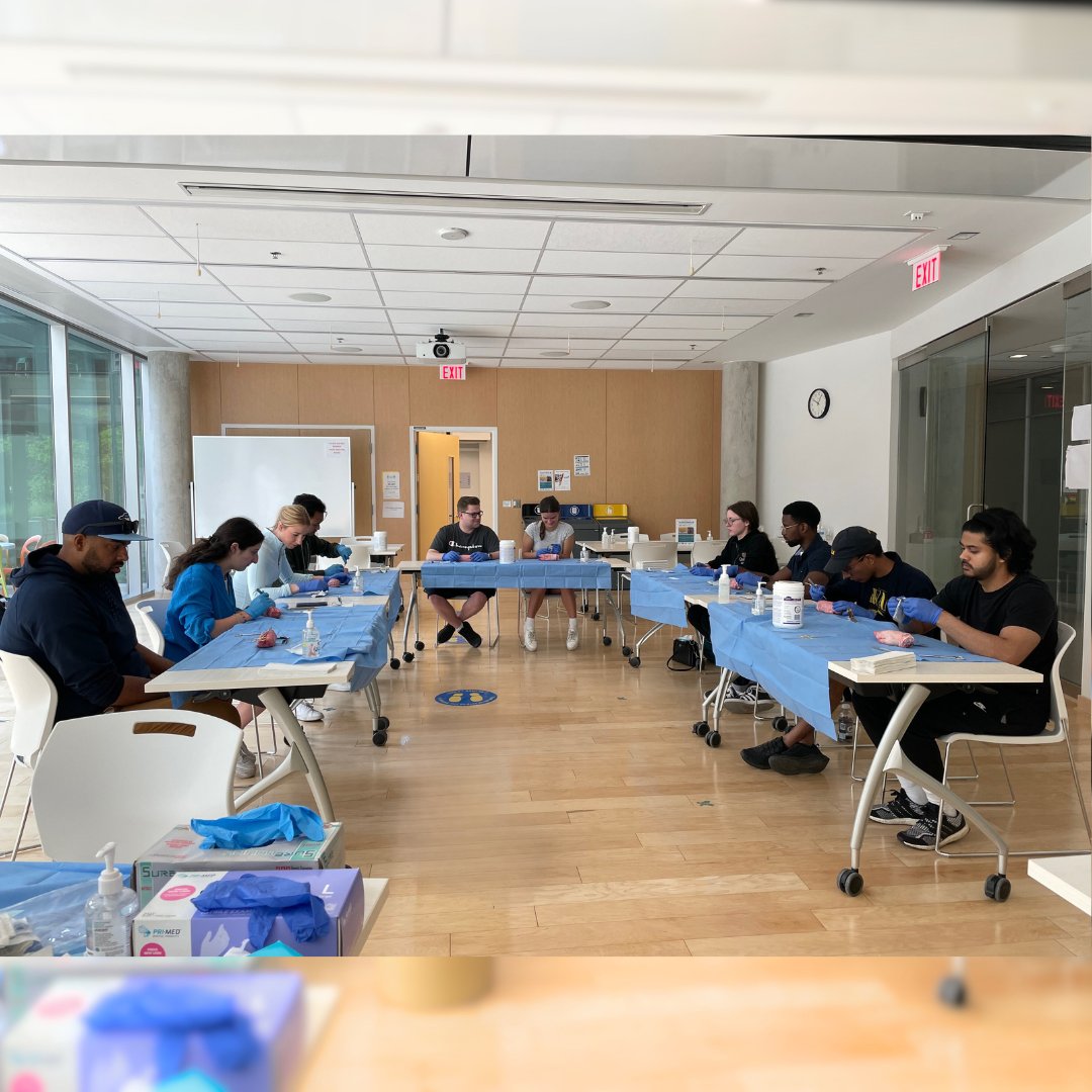 CMH was thrilled to host students from the @ROMPonline. These aspiring medical professionals immersed themselves in the ED, surgery, liver health, and labour and delivery. To enhance their hands-on experience, they honed their suturing skills with Dr. Jay Geddes. #ourCMH