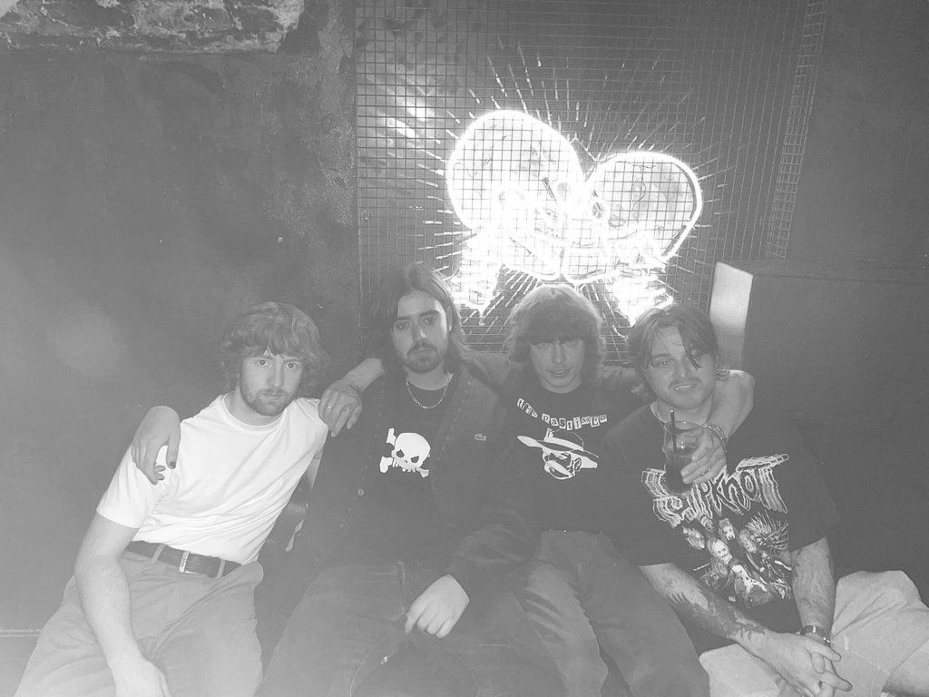 SisterEnvyBand tweet picture