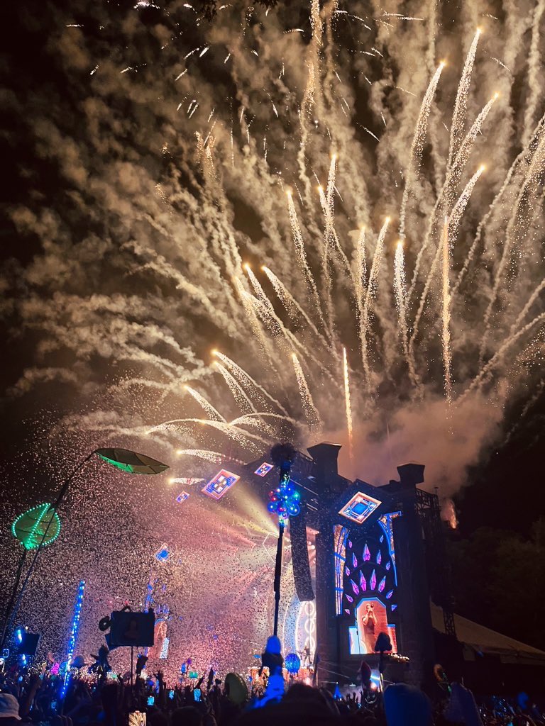 khaleesi tweet media