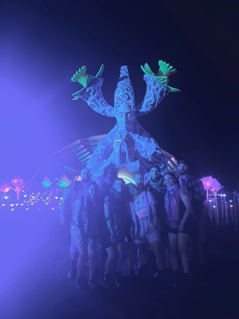 khaleesi tweet media