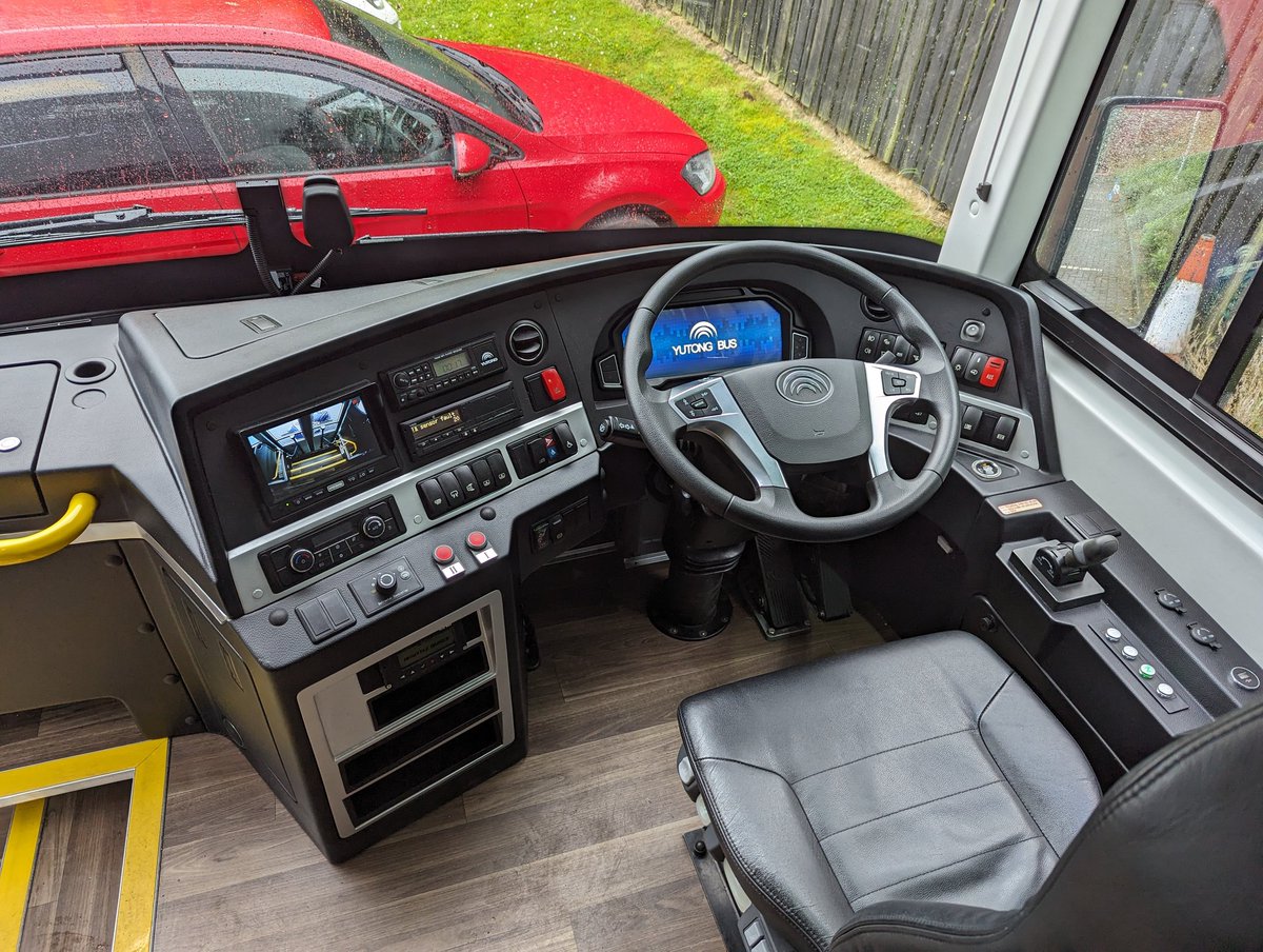 dl1701's tweet image. Meanwhile, yesterday was full of new technology, meeting the folks at @PelicanYutong and having a ride on the @StagecoachEScot #AutonomousBus.